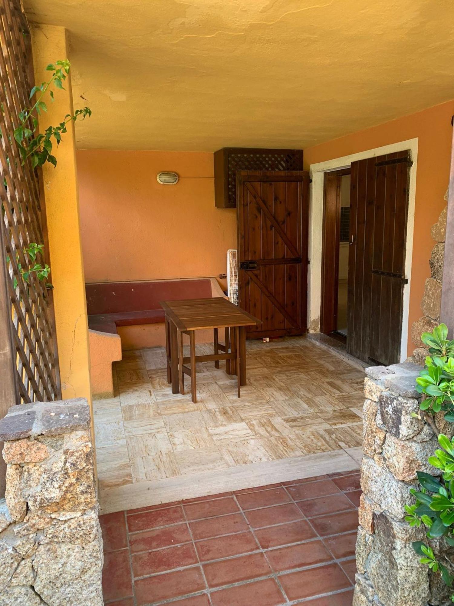 Villa Ampio Trilocale Sul Golfo Di Marinella à Marinella  Extérieur photo