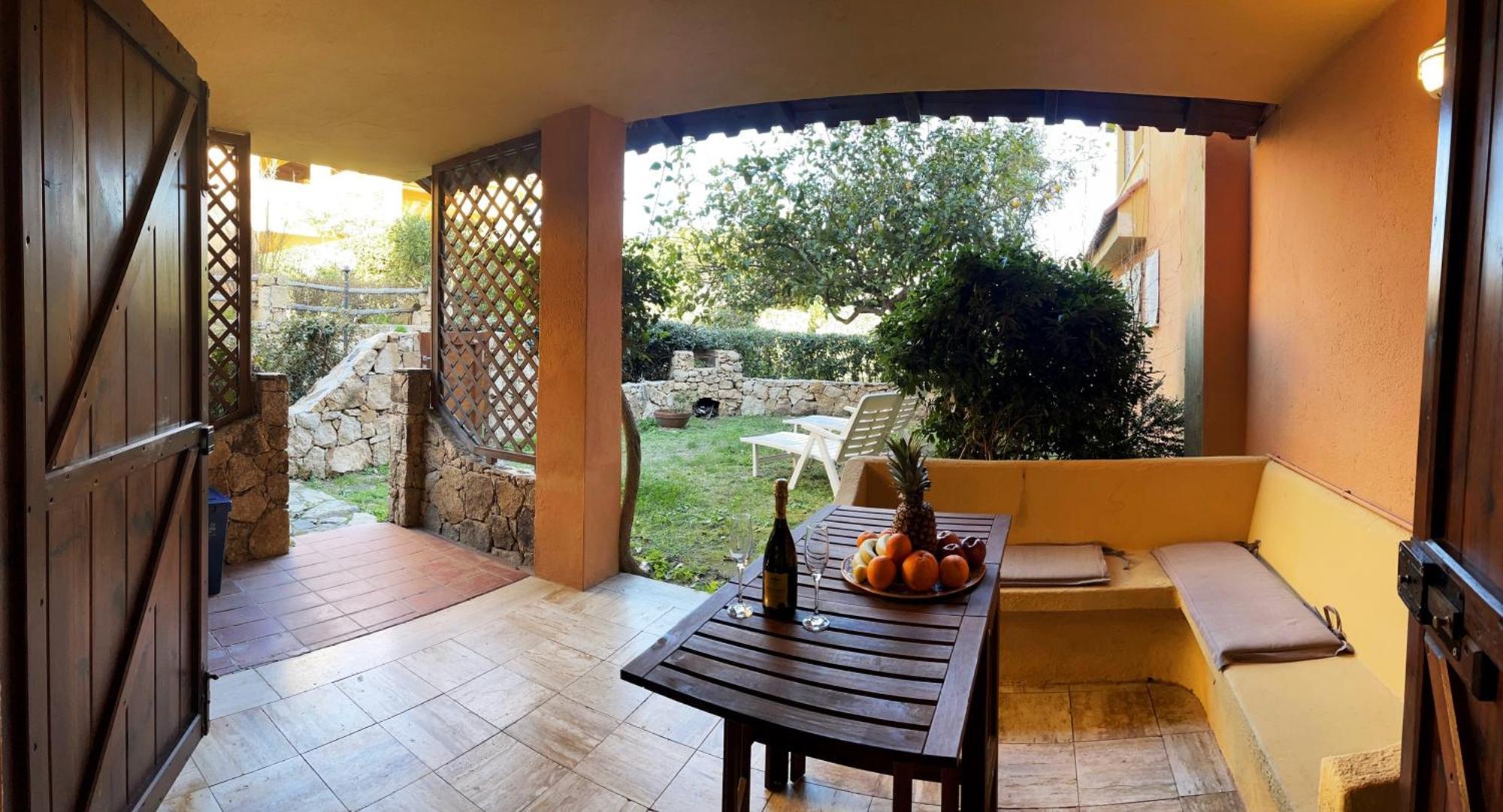Villa Ampio Trilocale Sul Golfo Di Marinella à Marinella  Extérieur photo