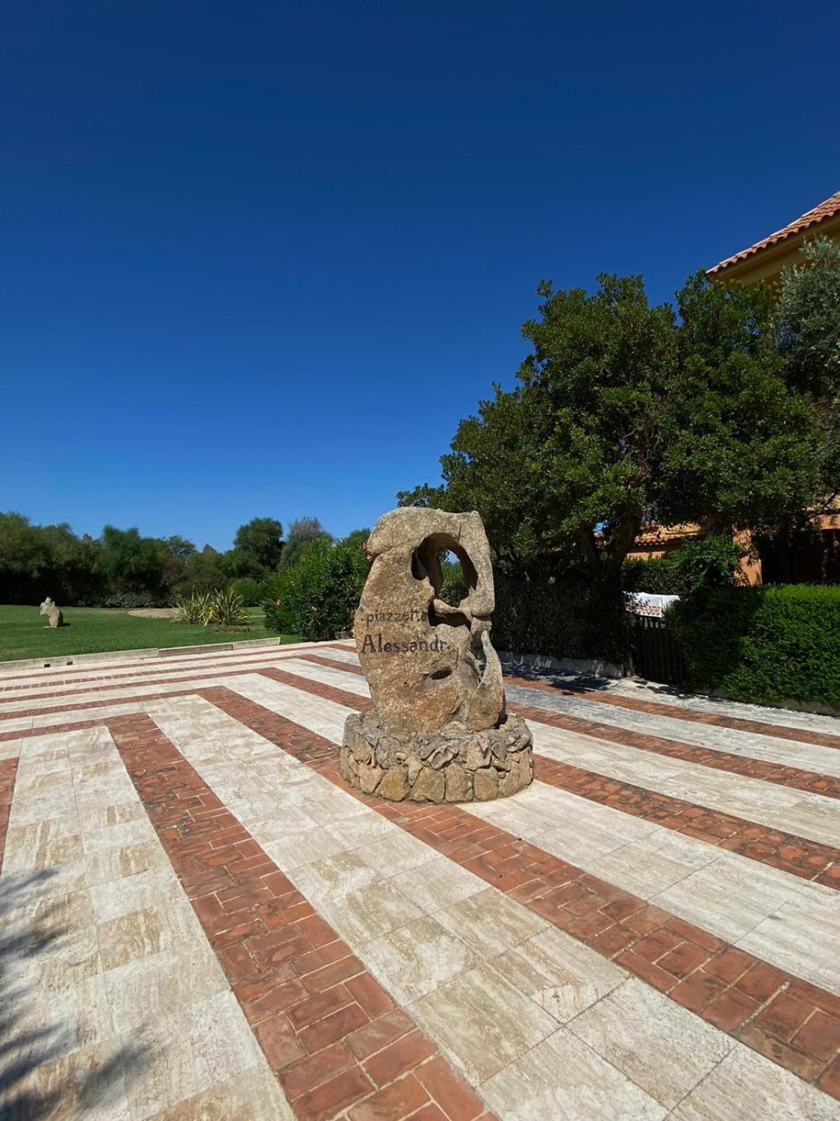 Villa Ampio Trilocale Sul Golfo Di Marinella à Marinella  Extérieur photo