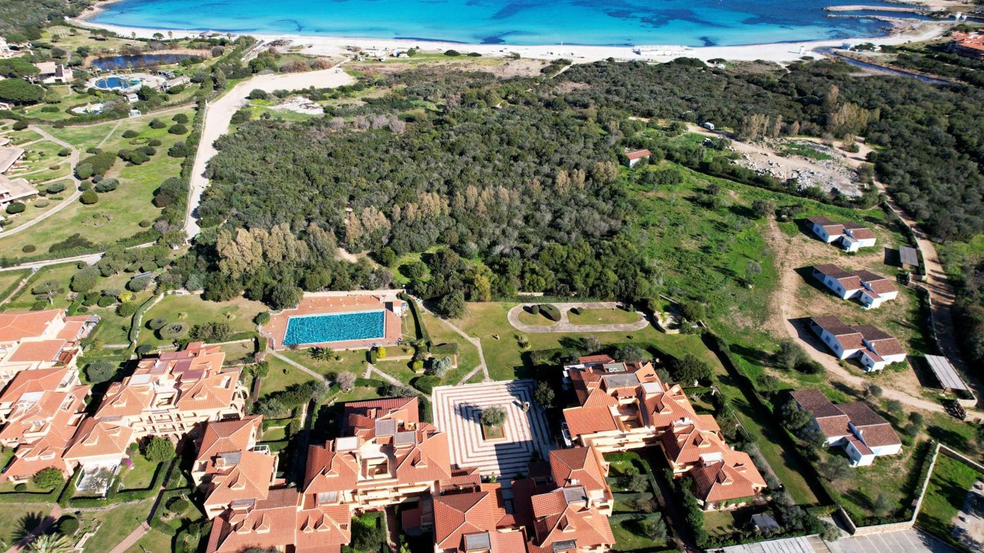Villa Ampio Trilocale Sul Golfo Di Marinella à Marinella  Extérieur photo